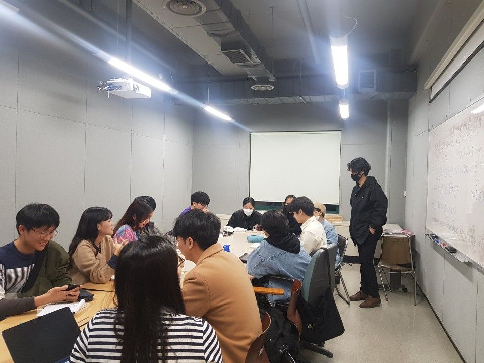 ❤️제 2644회 정기모임 멤버십 사암기고<페미니즘: 주변에서 중심으로>❤️ 사진